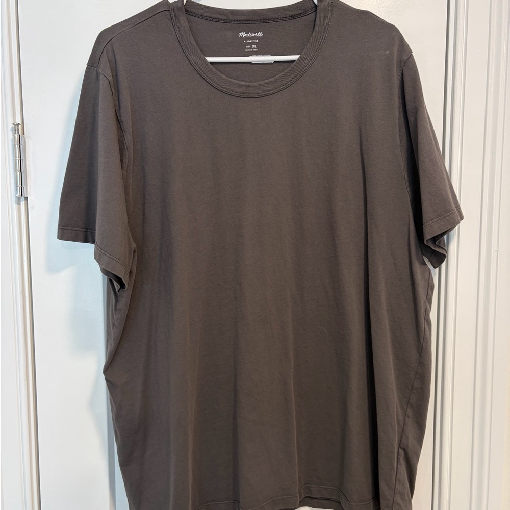 Madewell Men's Short-Sleeve Crew Tee in Charcoal